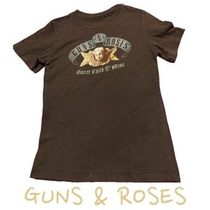 𝅺guns & Roses tee Boys black size 5T